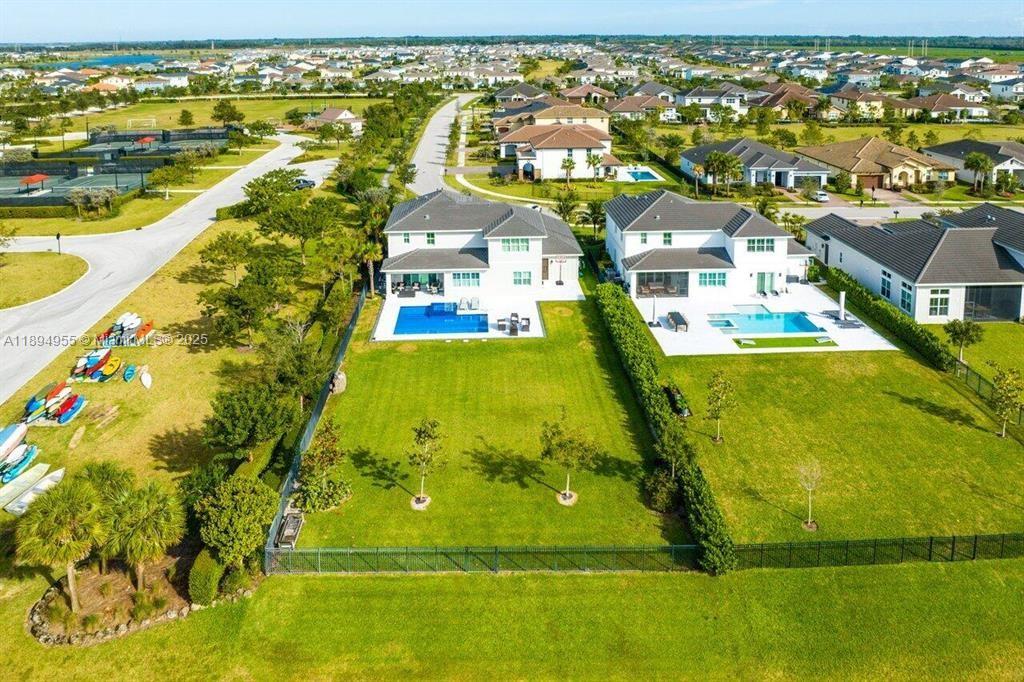 ARDEN PUD POD E NORTH - Residential Lease