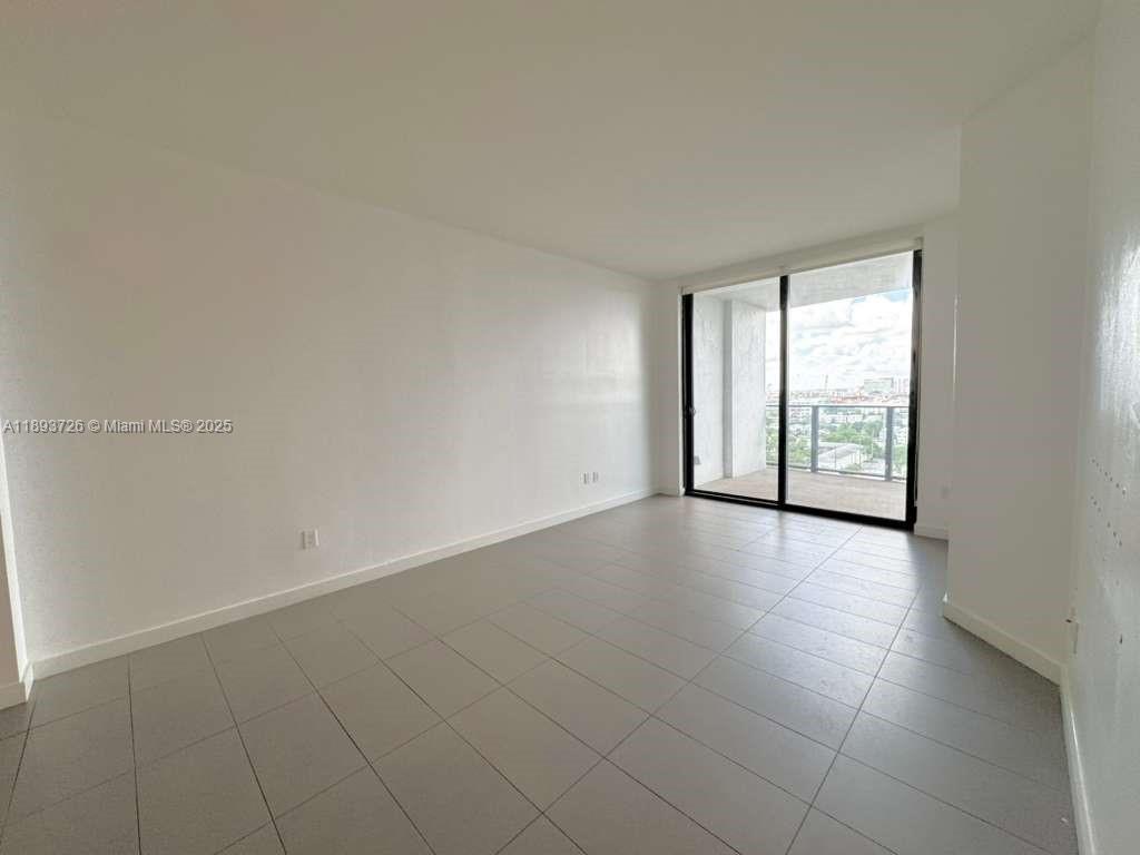 CANVAS CONDO - Residential Lease