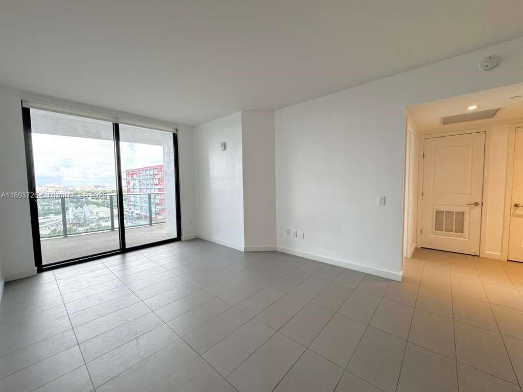 CANVAS CONDO - Residential Lease