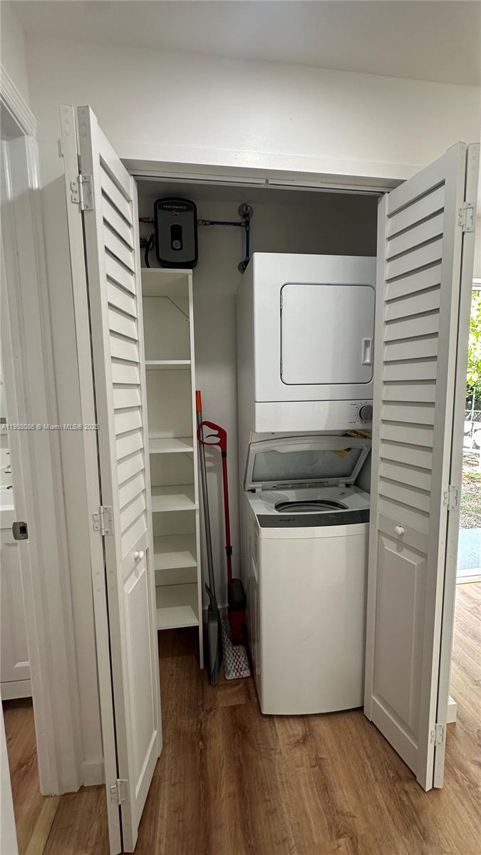 2ND REV PL OF INDUSTRIAL - Residential Lease