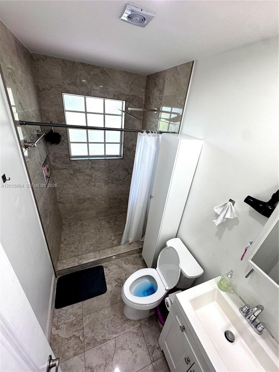 BAY VIEW CONDO - Residential Lease
