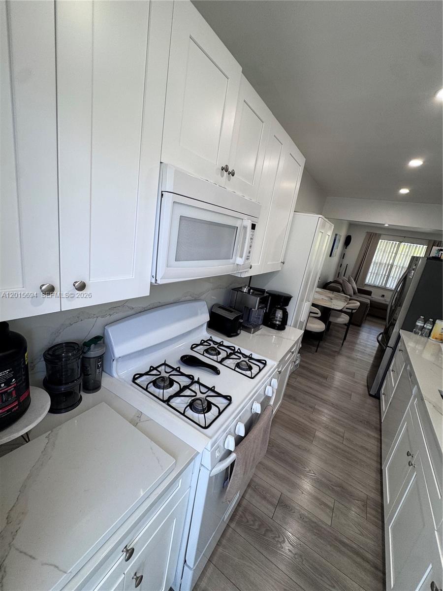 BAY VIEW CONDO - Residential Lease