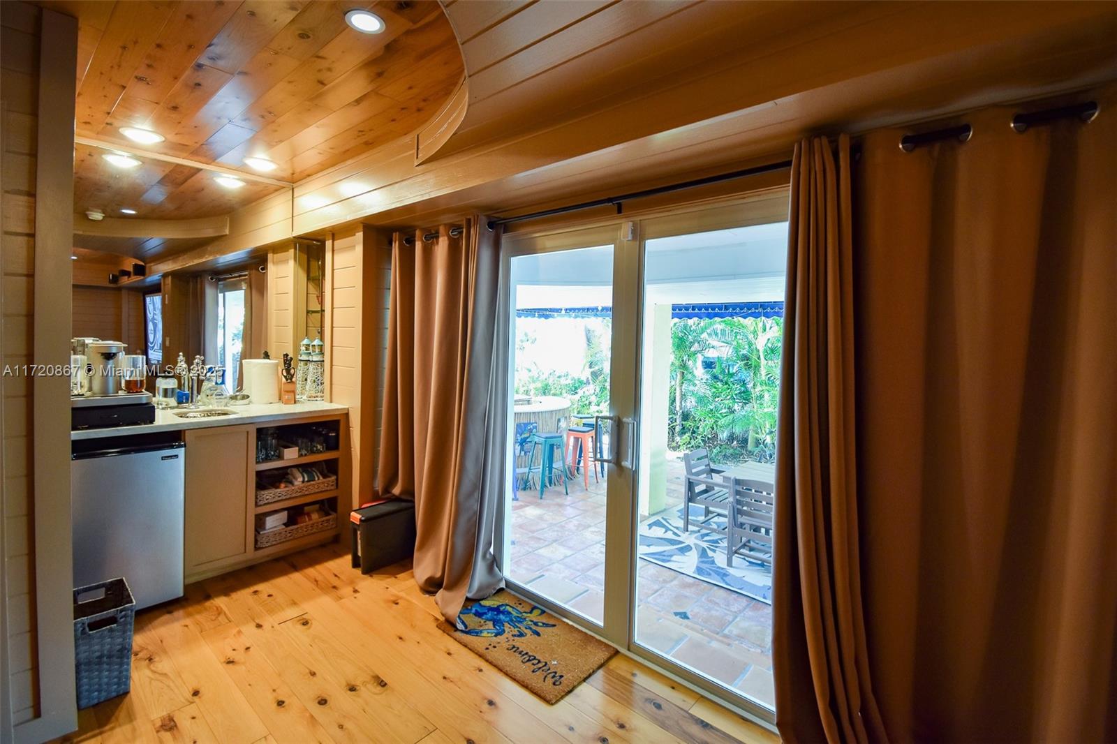 LAKE HARBOR 1ST ADD - Residential