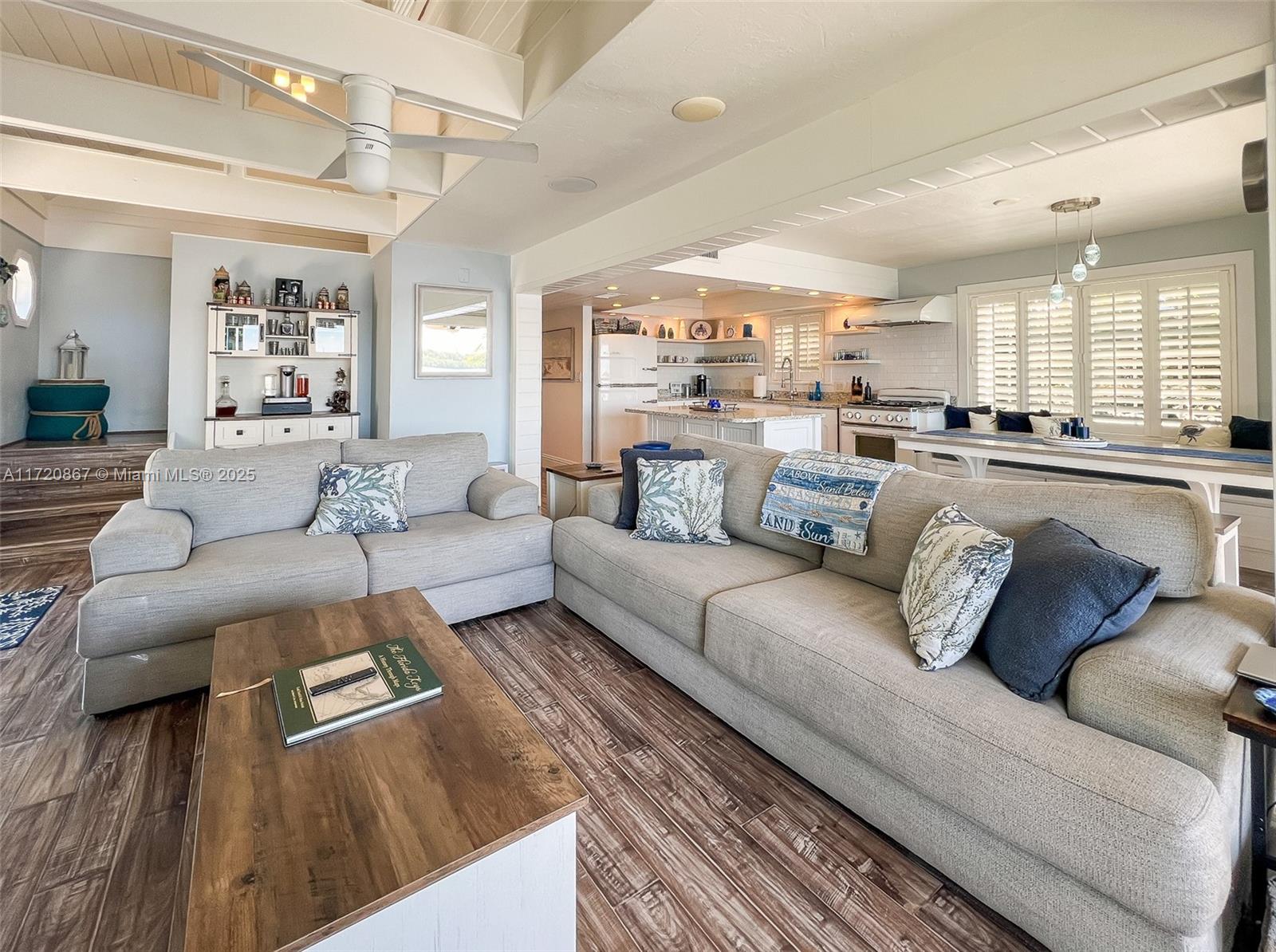 LAKE HARBOR 1ST ADD - Residential