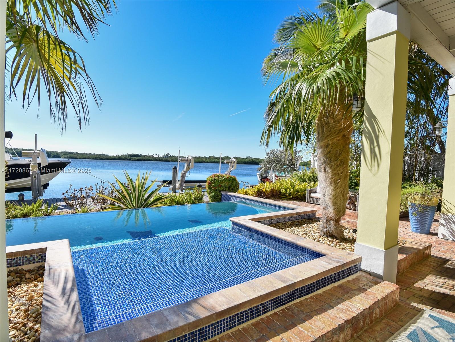 LAKE HARBOR 1ST ADD - Residential