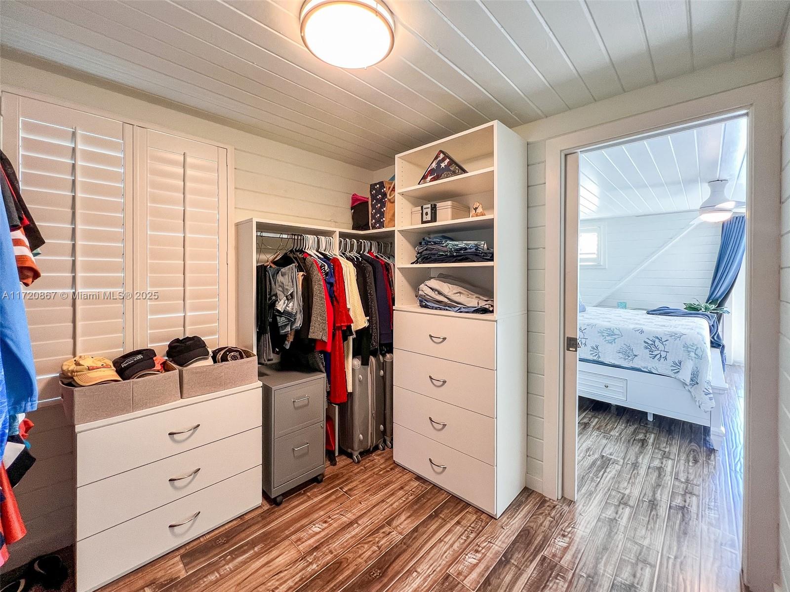 LAKE HARBOR 1ST ADD - Residential