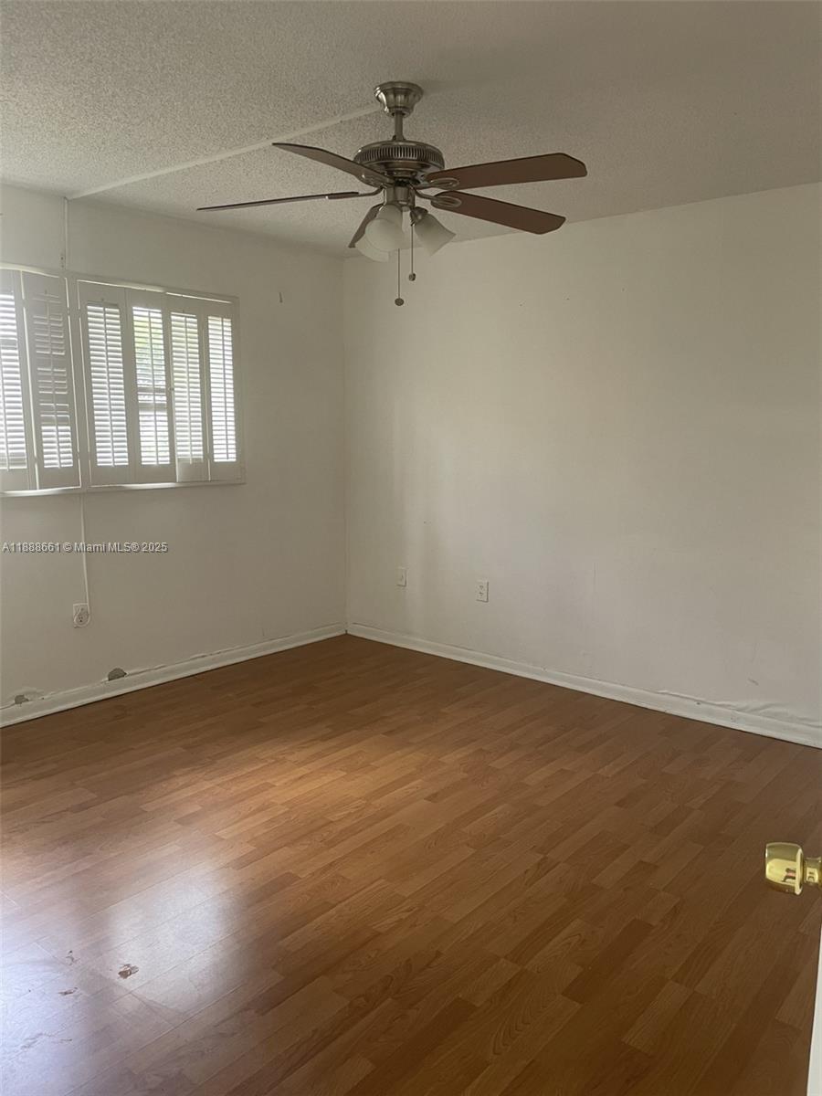 SUNRISE LAKES 40 CONDO - Residential Lease