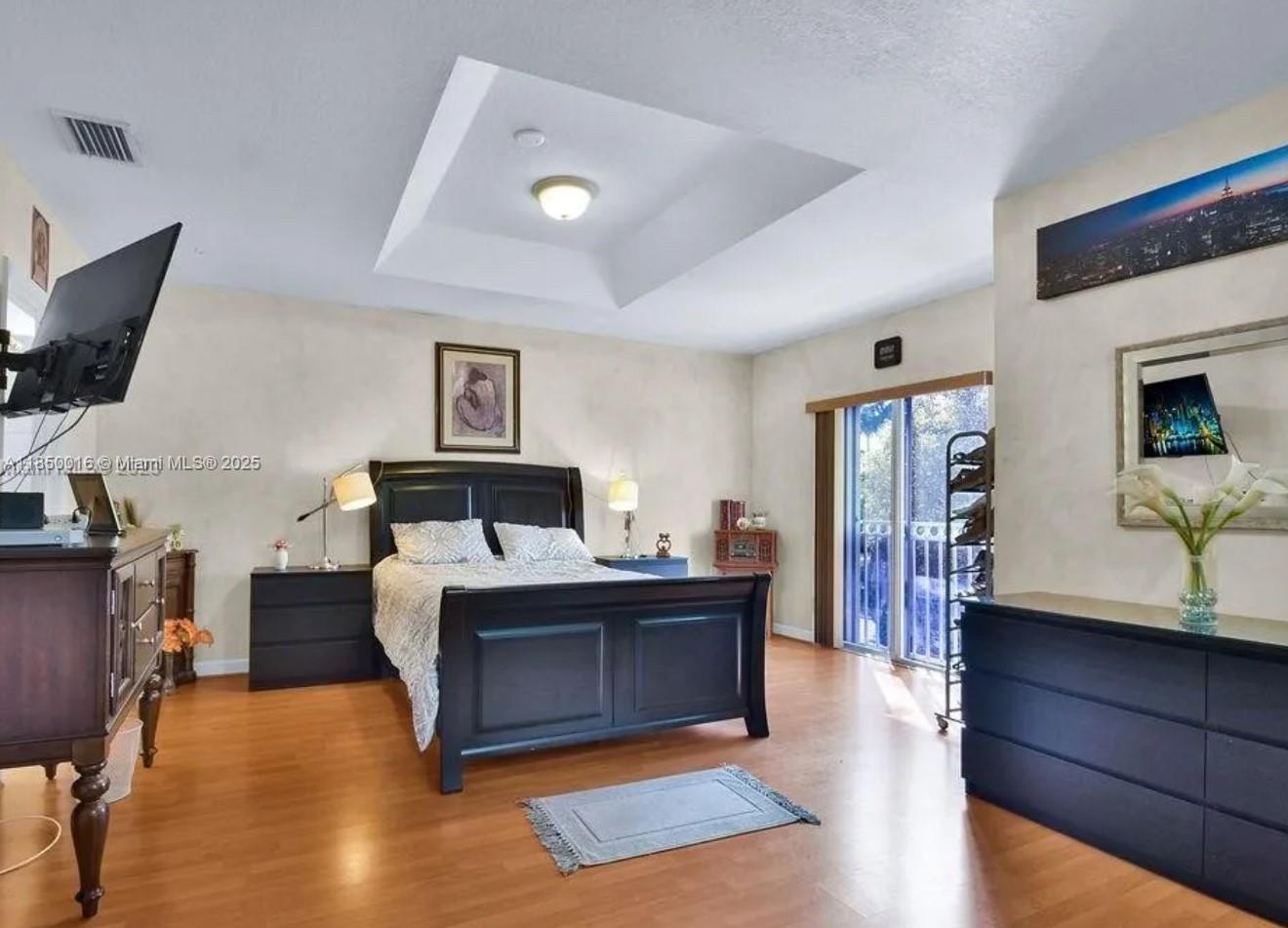 DORAL NORTHEAST TOWNHOMES - Residential