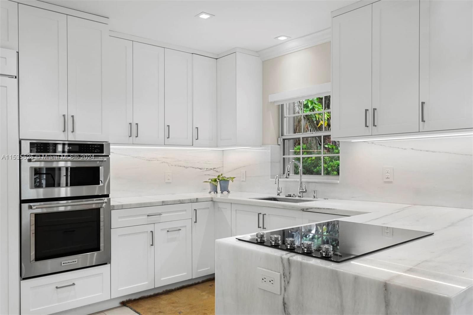 UNIVERSITY ESTATES - Residential