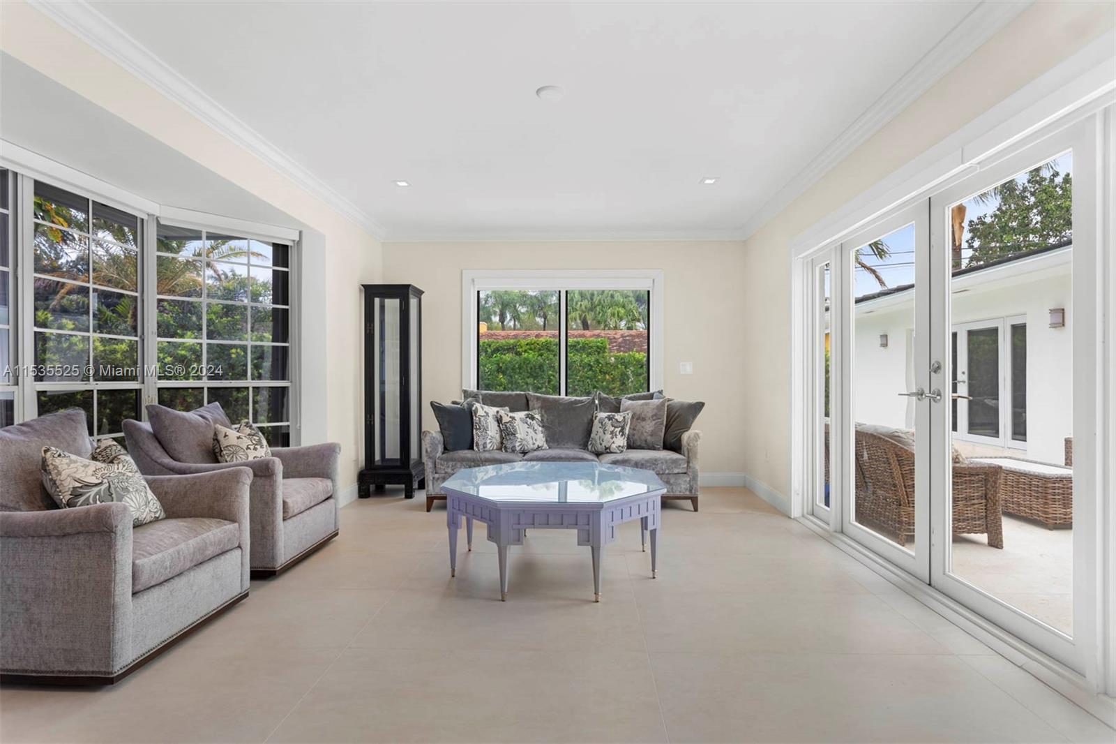 UNIVERSITY ESTATES - Residential