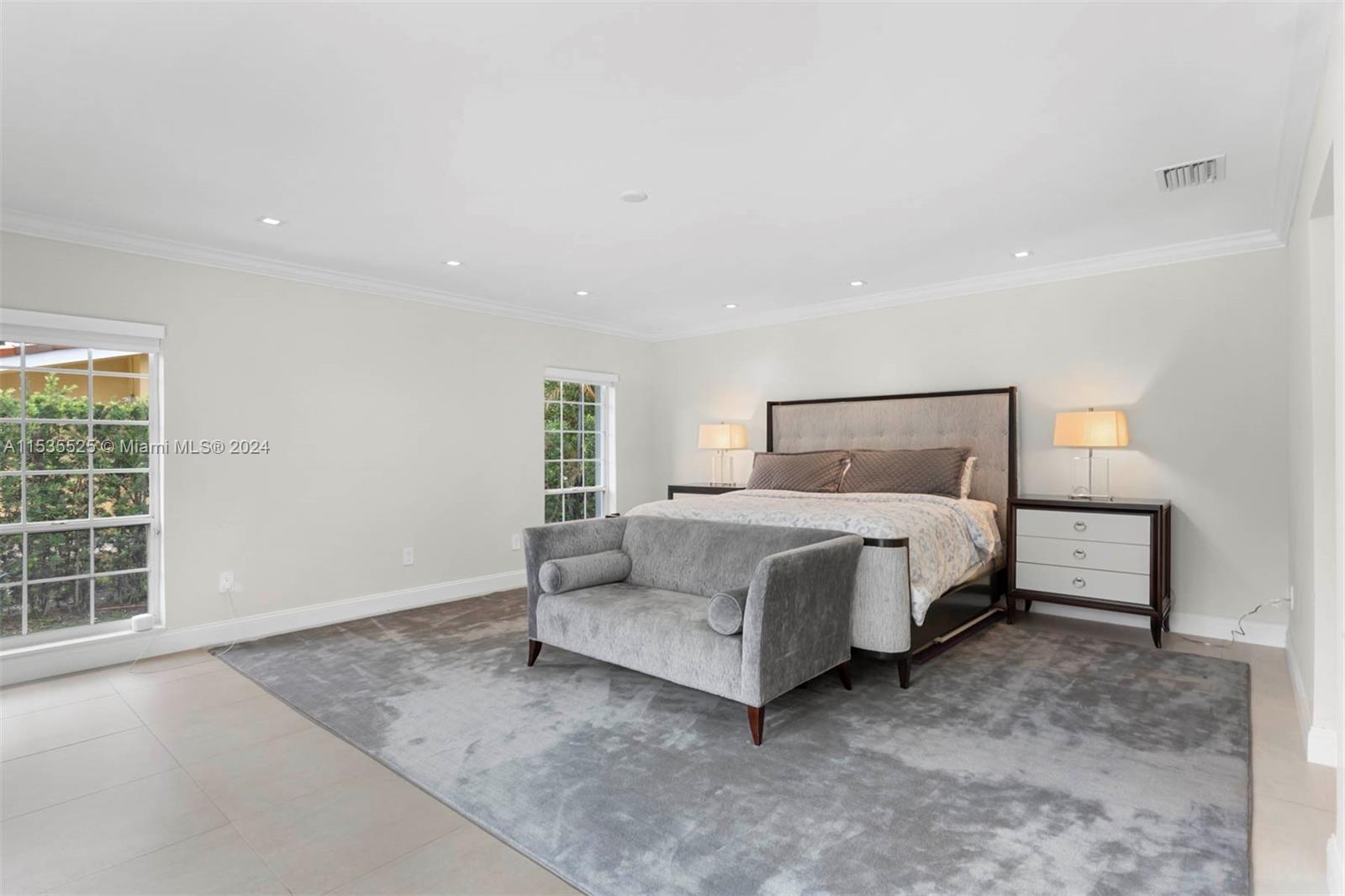 UNIVERSITY ESTATES - Residential