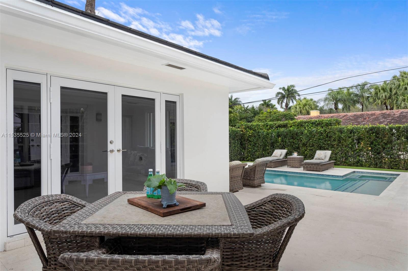 UNIVERSITY ESTATES - Residential