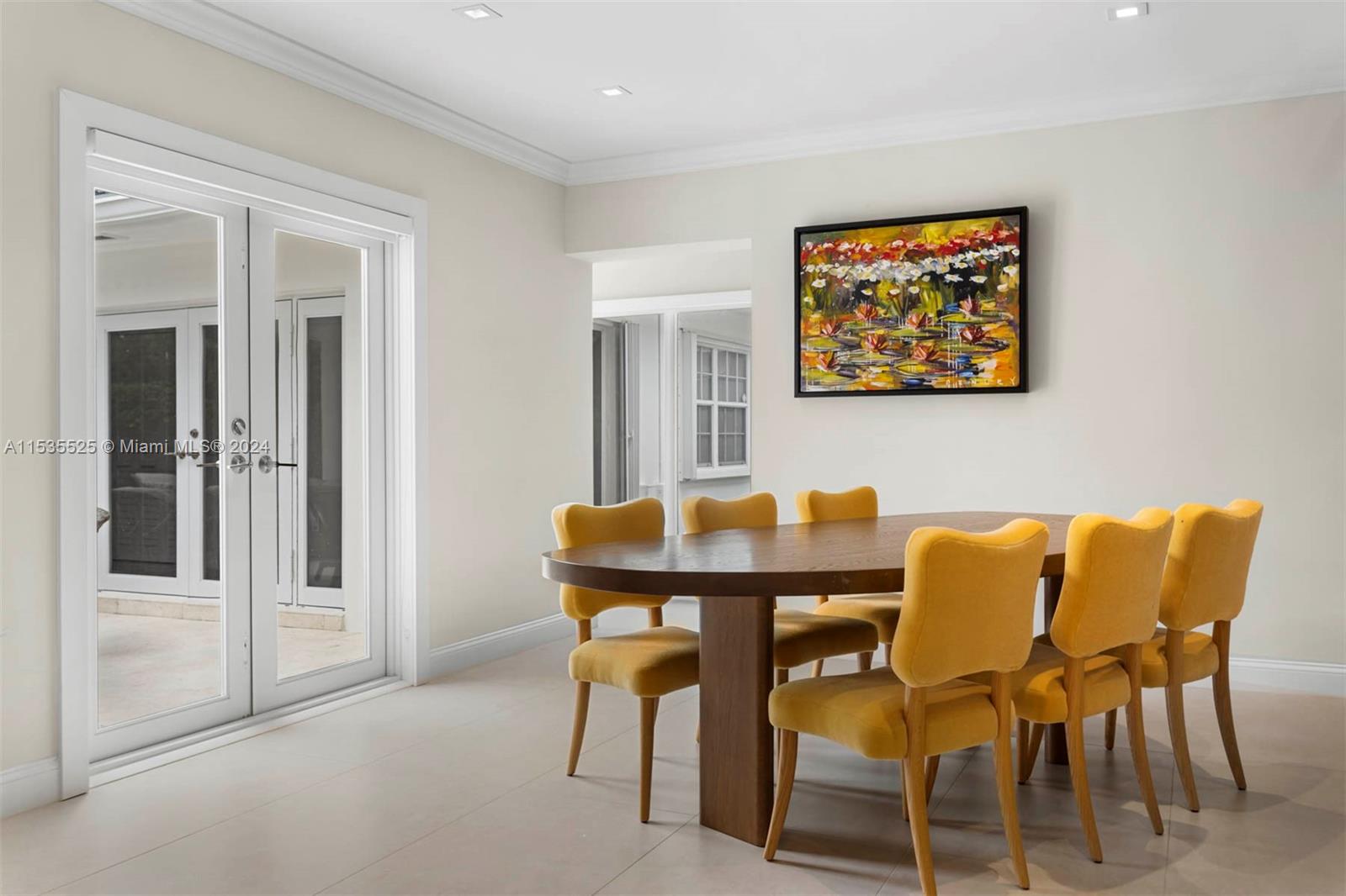 UNIVERSITY ESTATES - Residential