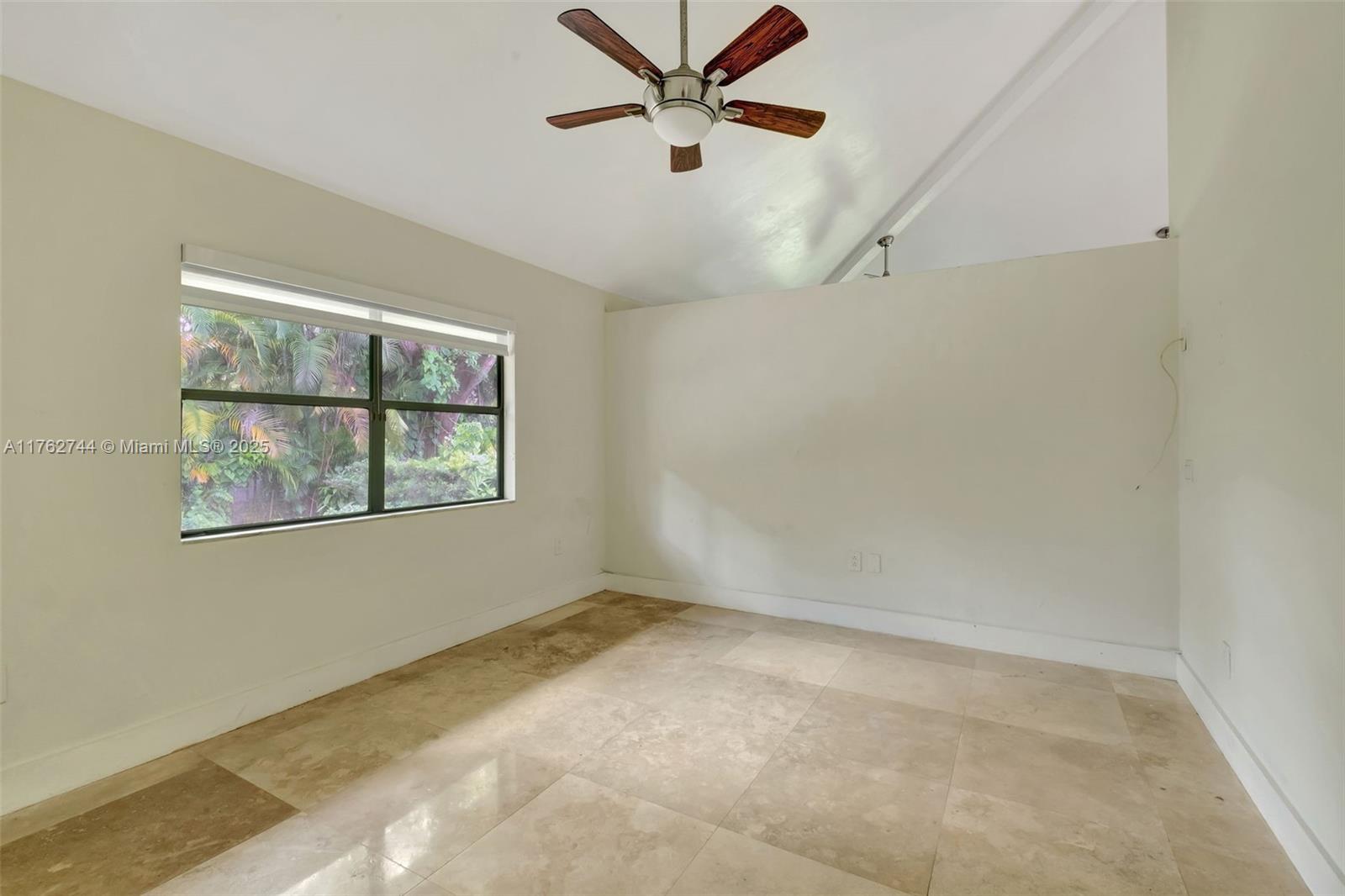 PALM MIAMI AMD - Residential