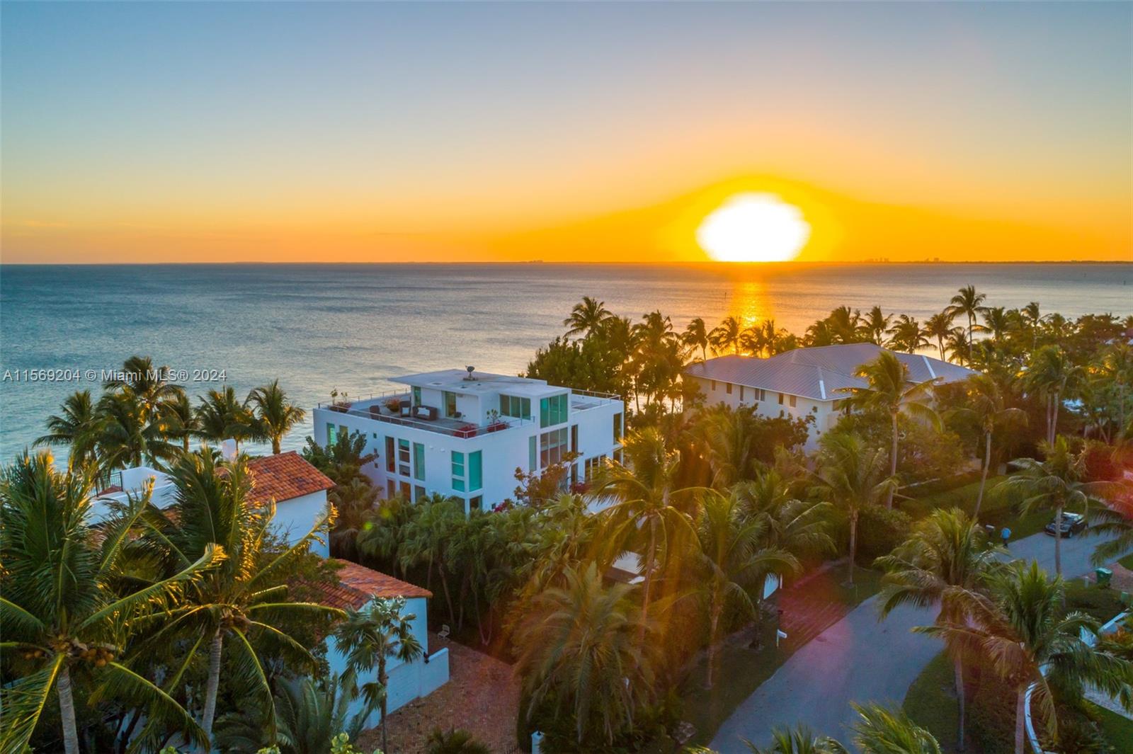 SMUGGLERS COVE - Residential Lease