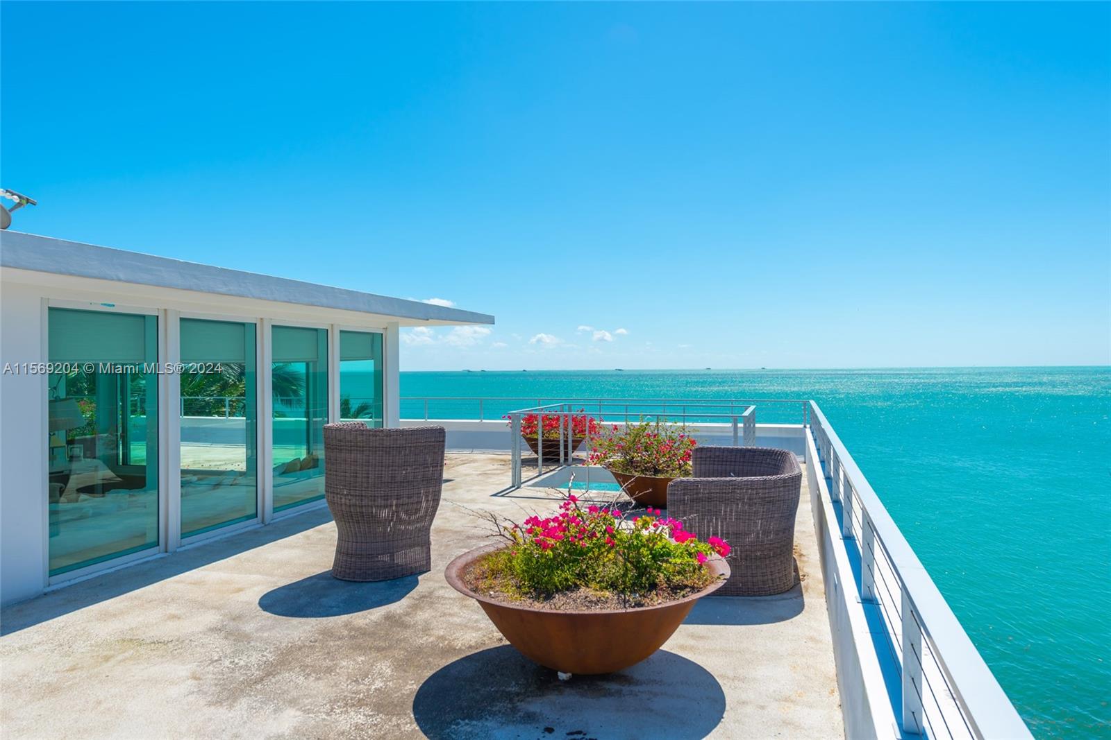 SMUGGLERS COVE - Residential Lease