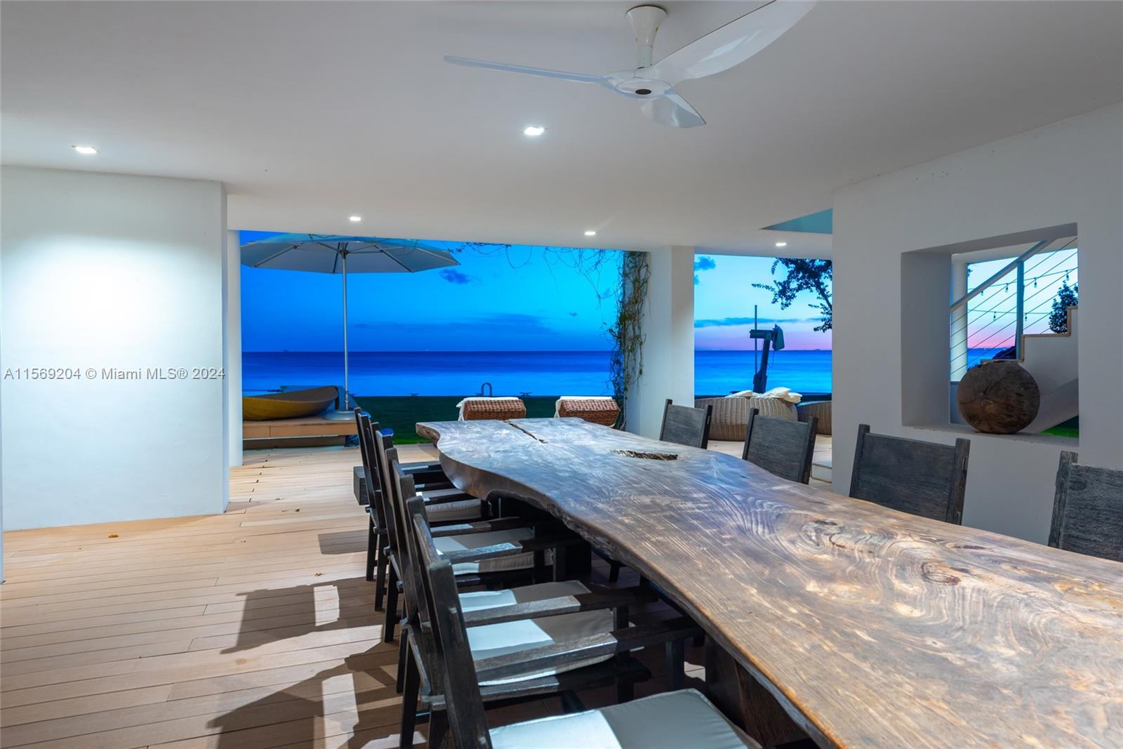 SMUGGLERS COVE - Residential Lease