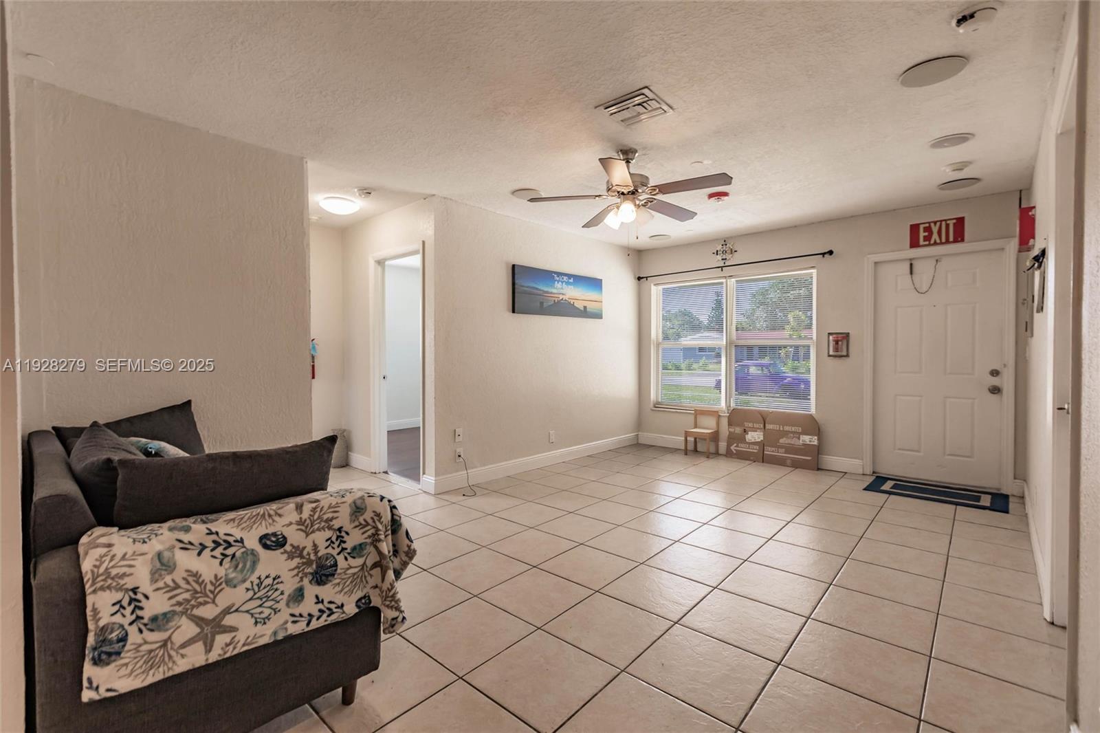 ACADEMY AWARD SEC 4 REPLA - Residential