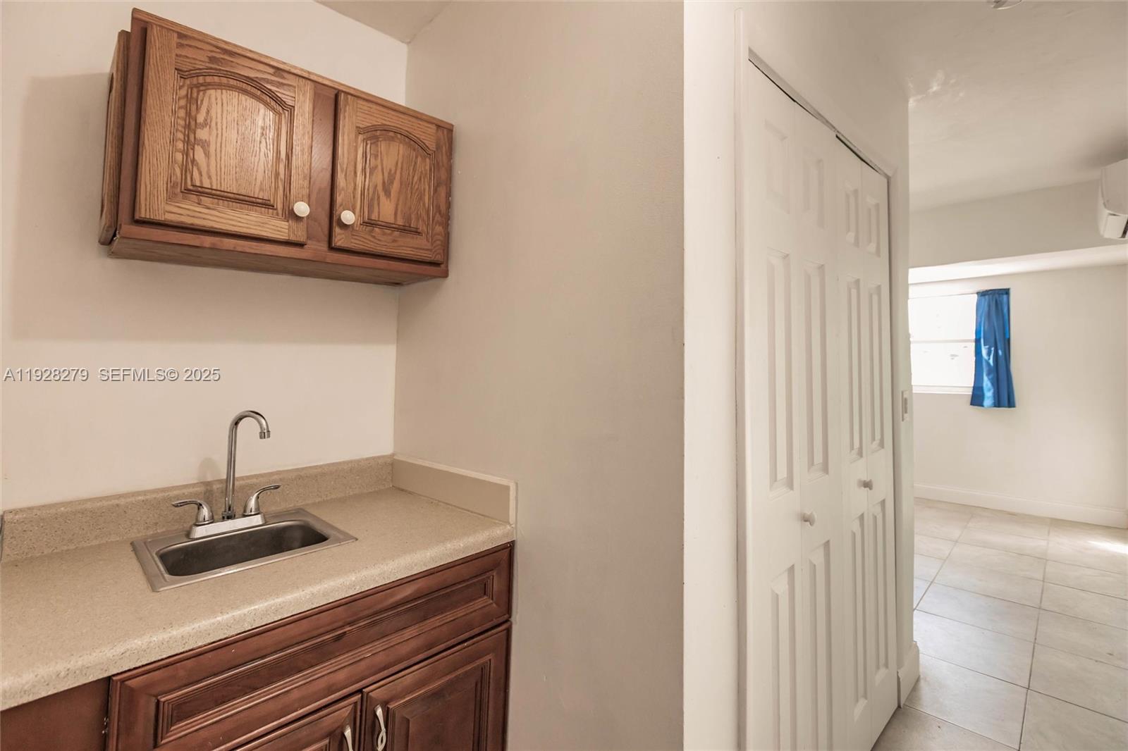 ACADEMY AWARD SEC 4 REPLA - Residential