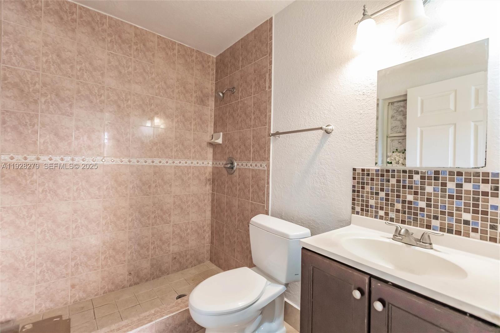 ACADEMY AWARD SEC 4 REPLA - Residential