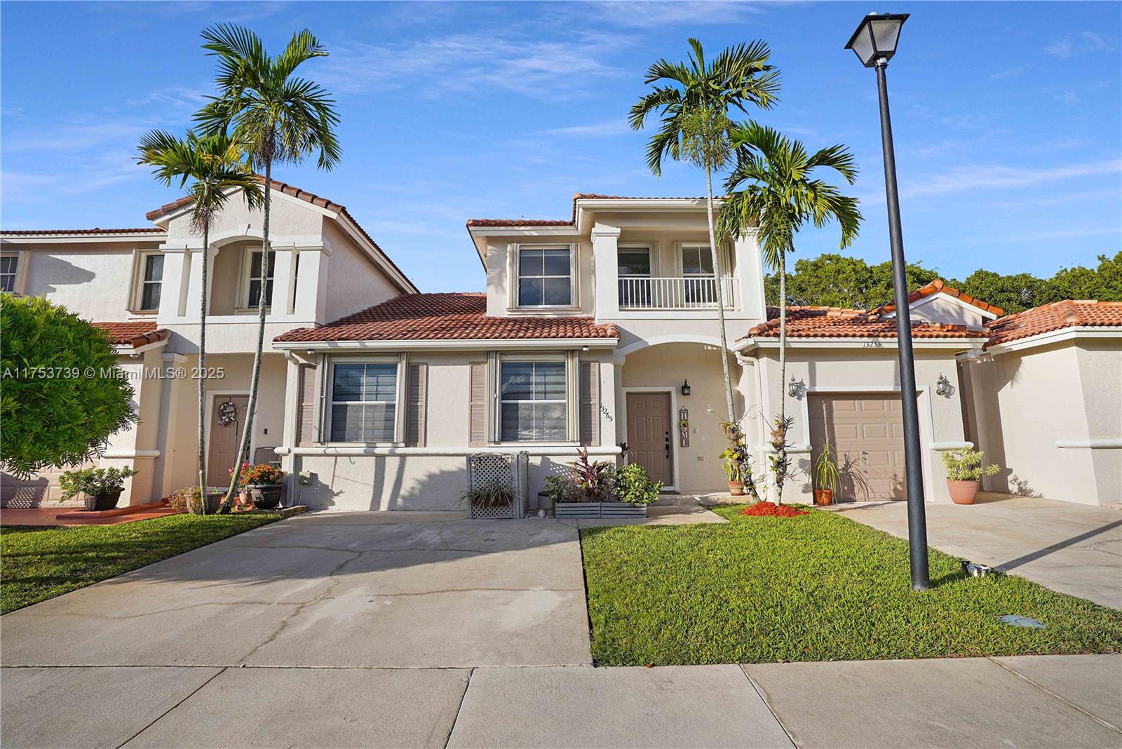 13265 Nw 9th Ct  , Pembroke Pines, Miami-Dade County, Florida - 4 Bedrooms  
3 Bathrooms - 
