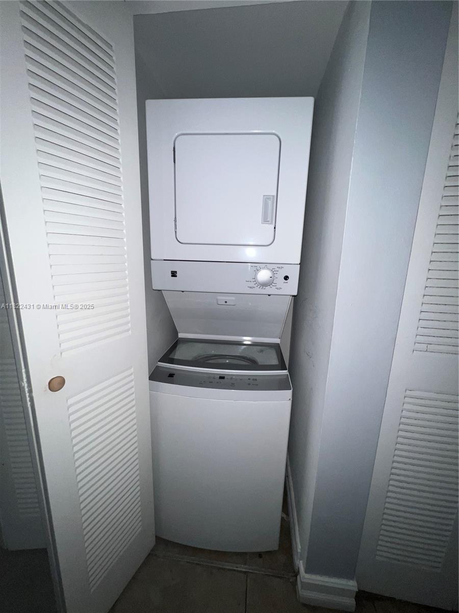 GRAND OASIS CONDO - Residential Lease