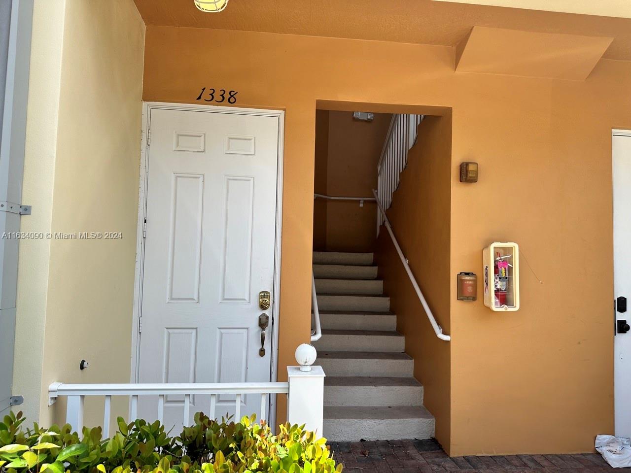 VILLAGE AT SAILBOAT BEND - Residential Lease