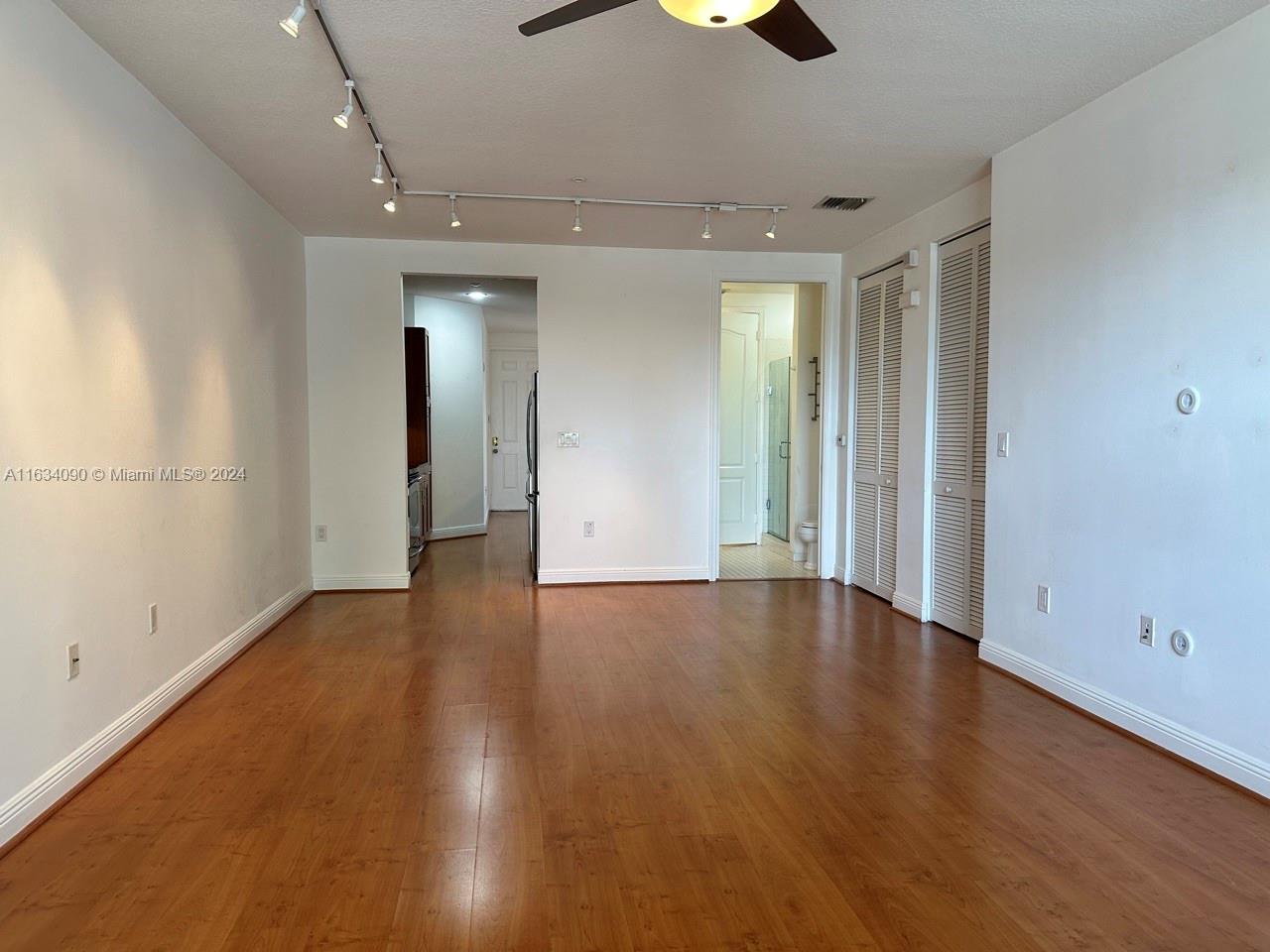 VILLAGE AT SAILBOAT BEND - Residential Lease