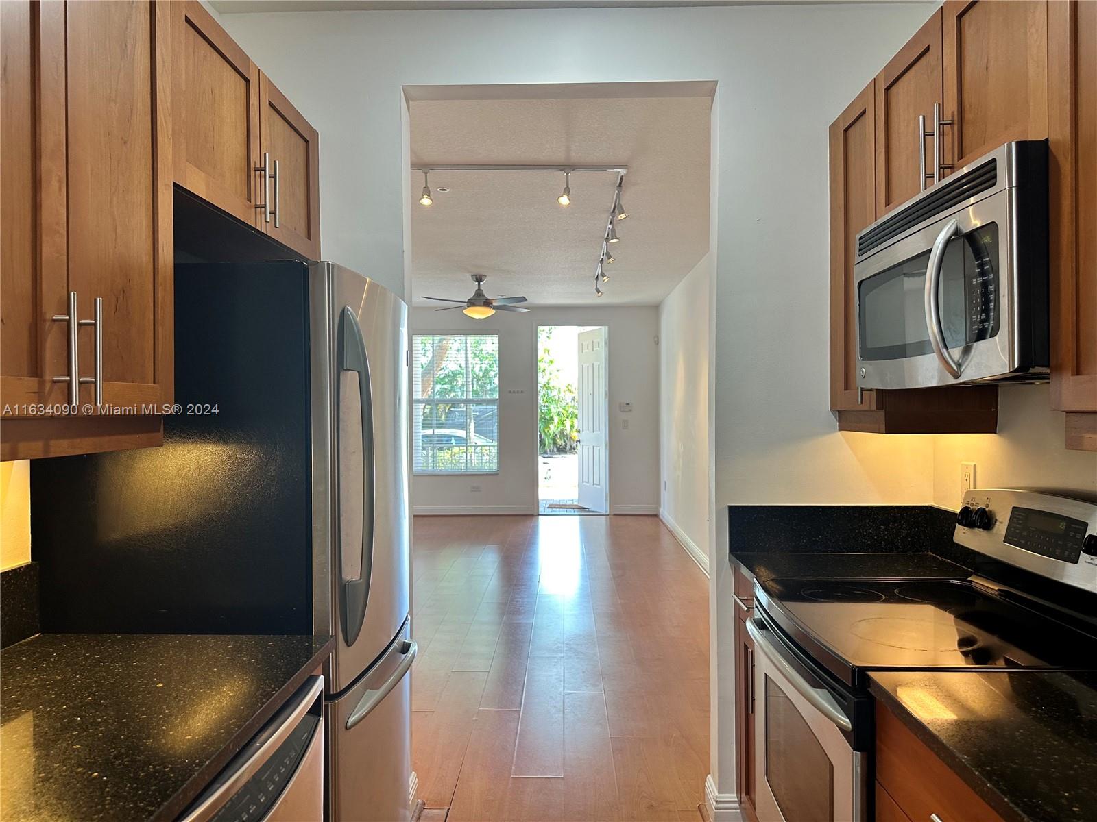 VILLAGE AT SAILBOAT BEND - Residential Lease