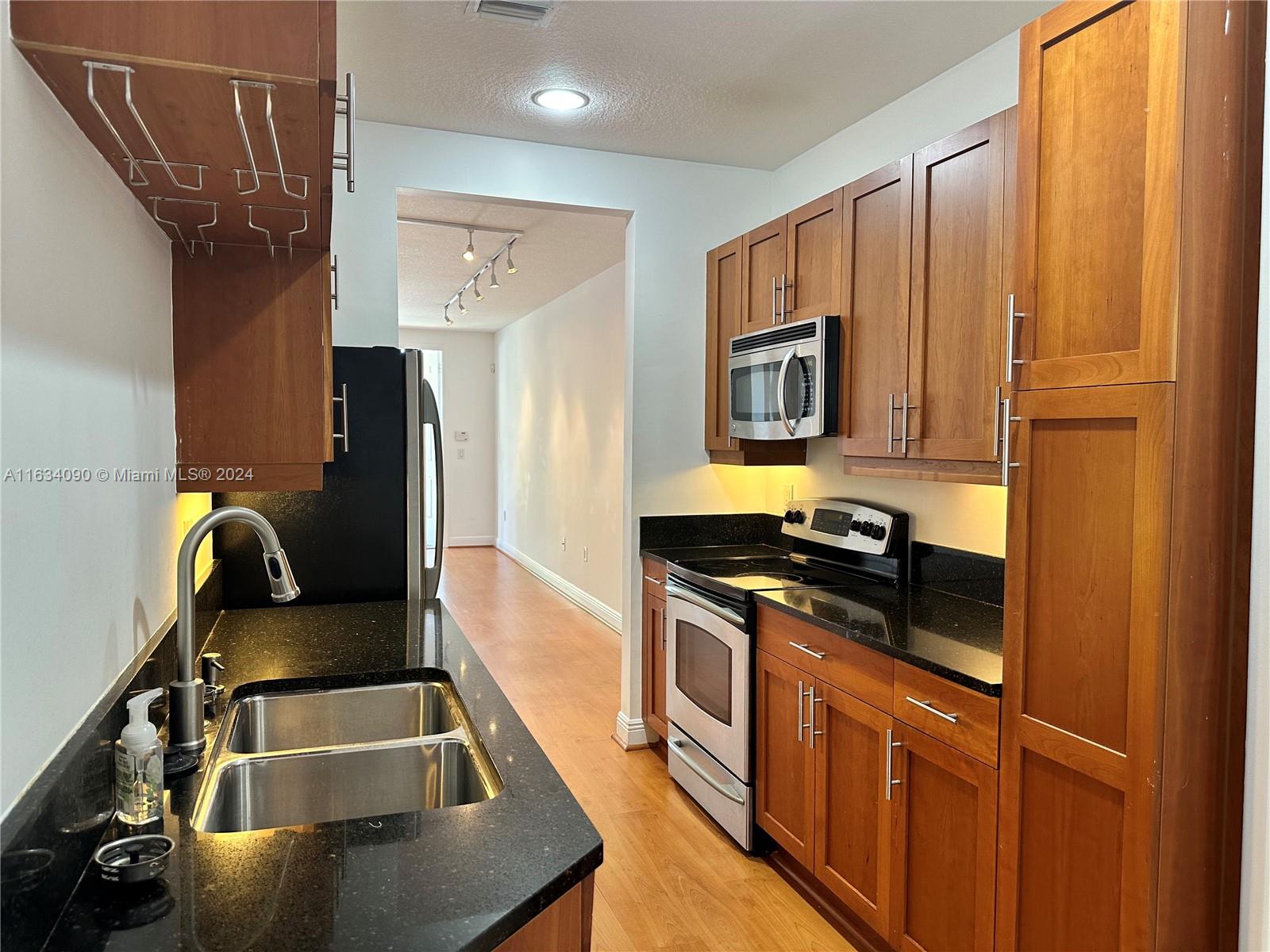 VILLAGE AT SAILBOAT BEND - Residential Lease