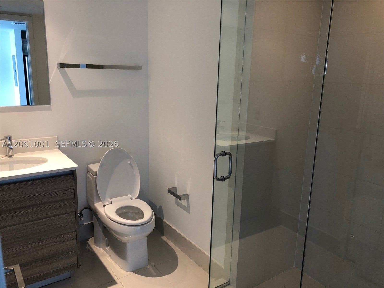 121 NE 34 ST 811