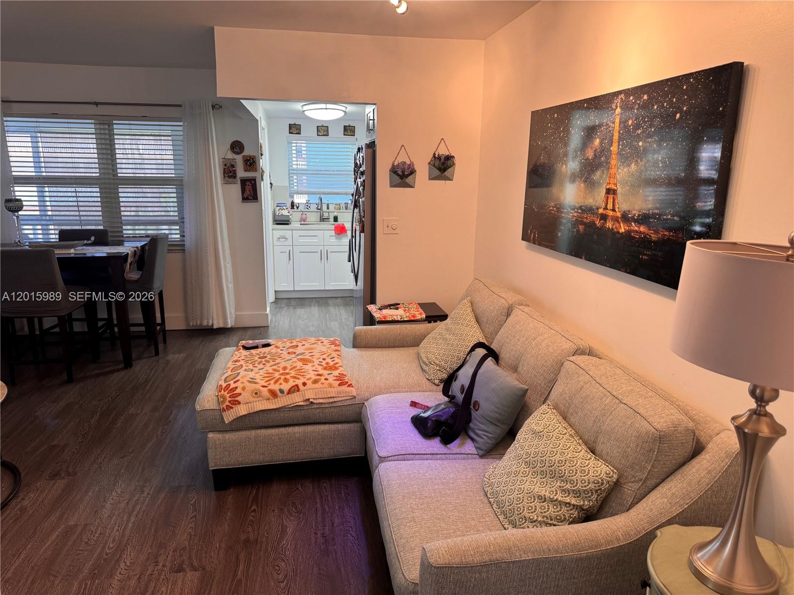 BEVERLY HILLS CONDO NUMBE - Residential