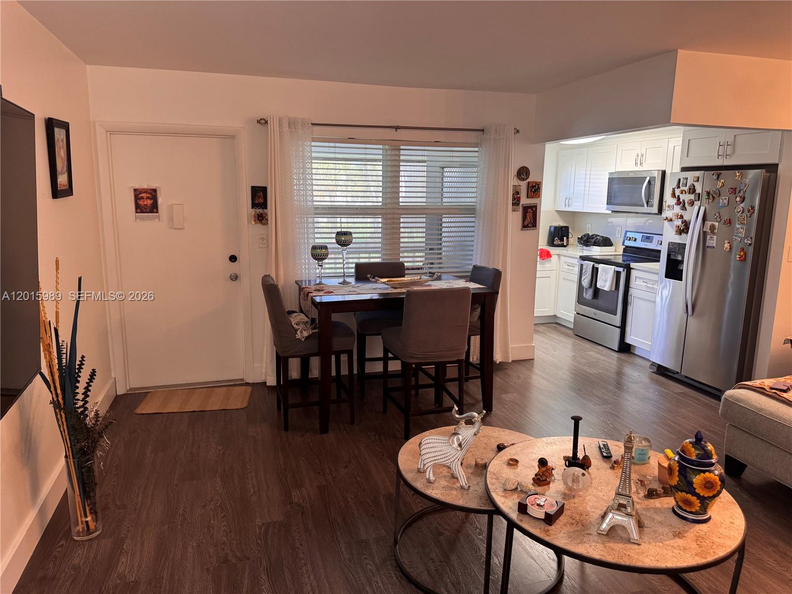 BEVERLY HILLS CONDO NUMBE - Residential