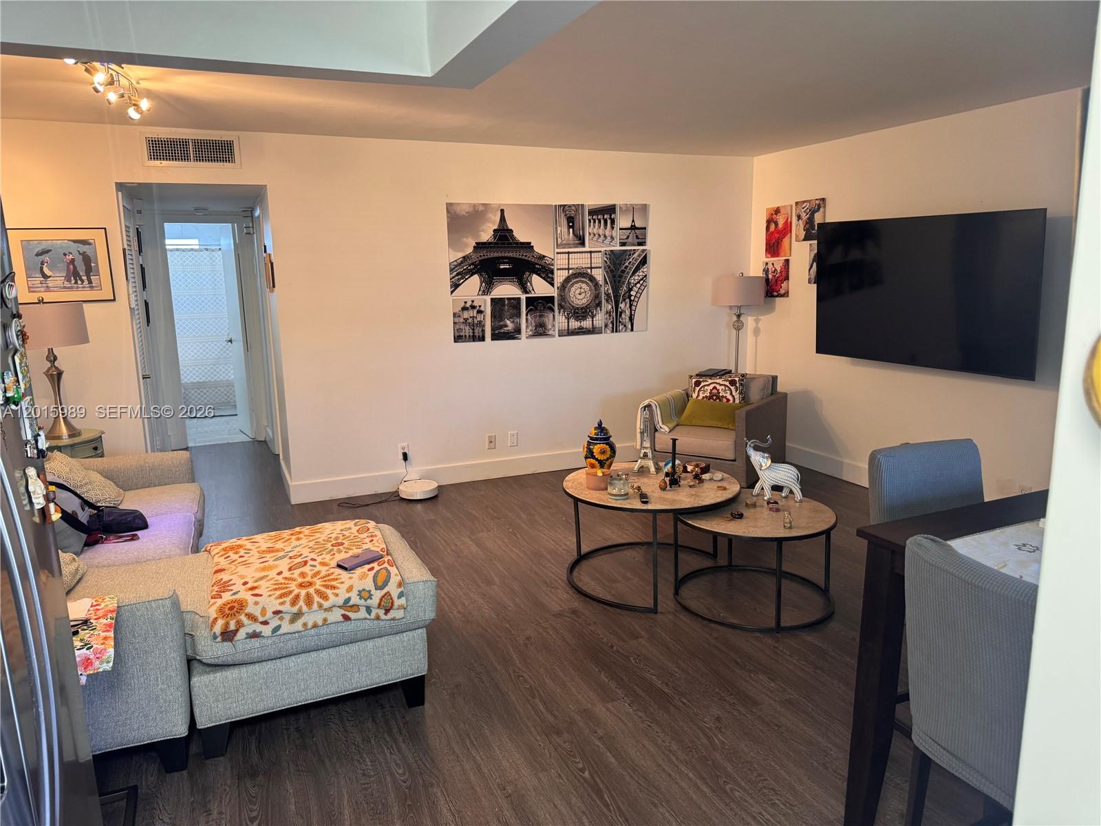 BEVERLY HILLS CONDO NUMBE - Residential
