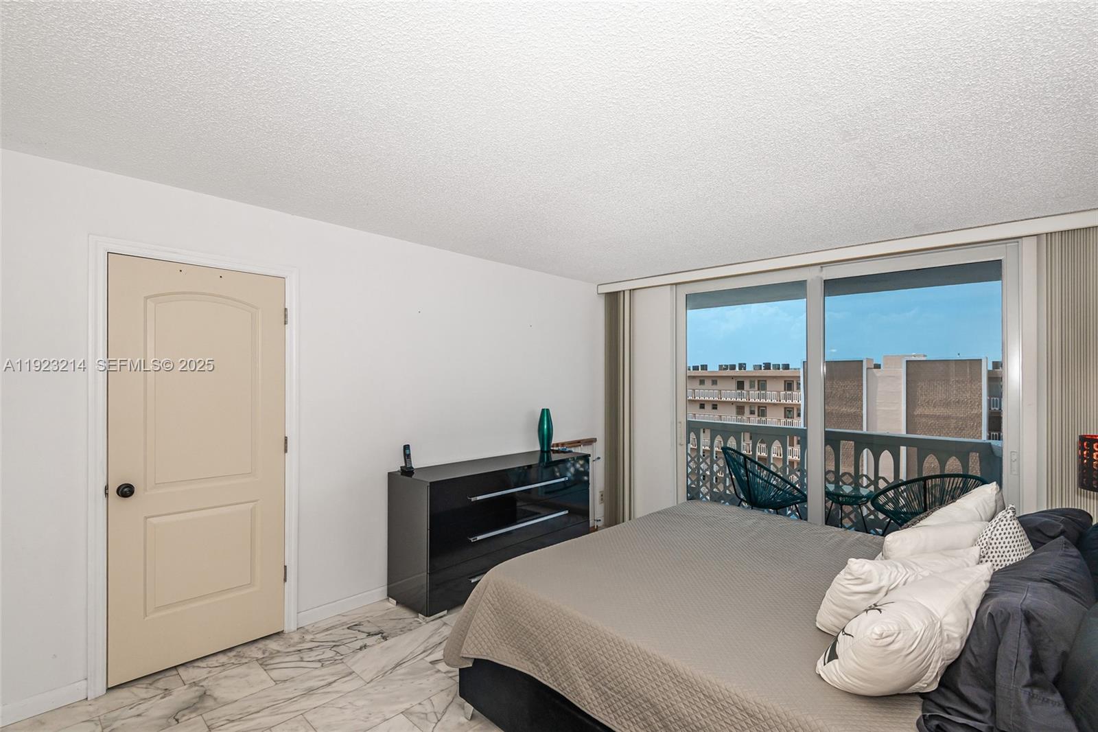 MEADOWBROOK CONDO APTS BL - Residential