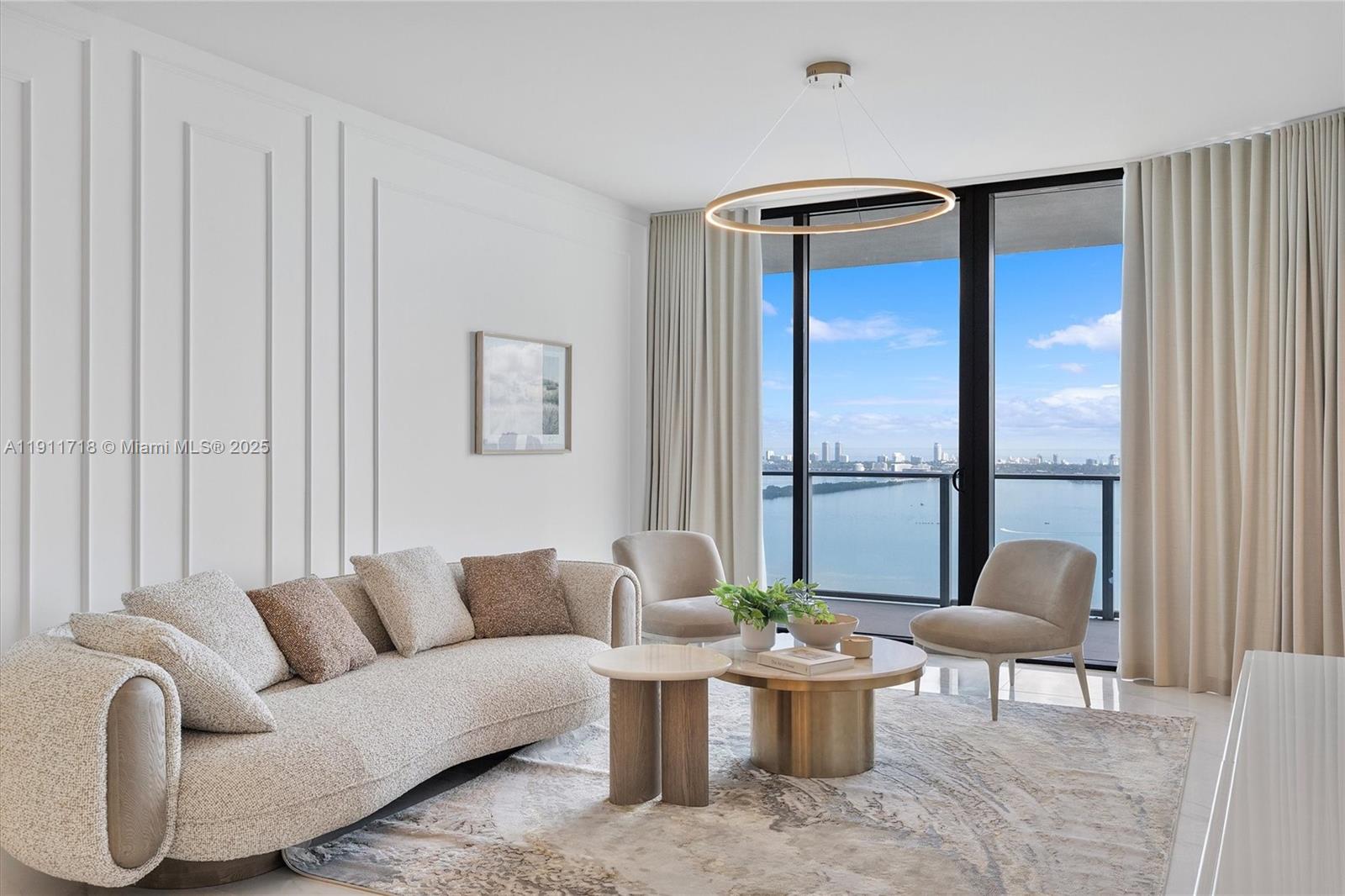 ARIA RESERVE SOUTH TOWER - Residential Lease