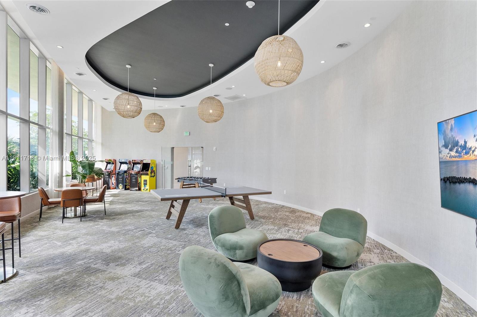 ARIA RESERVE SOUTH TOWER - Residential Lease