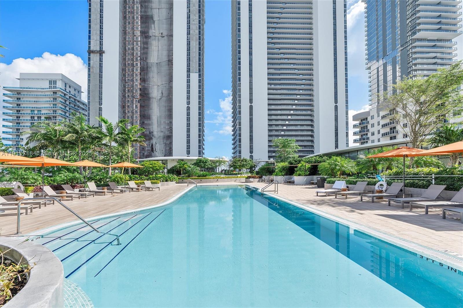 ARIA RESERVE SOUTH TOWER - Residential Lease