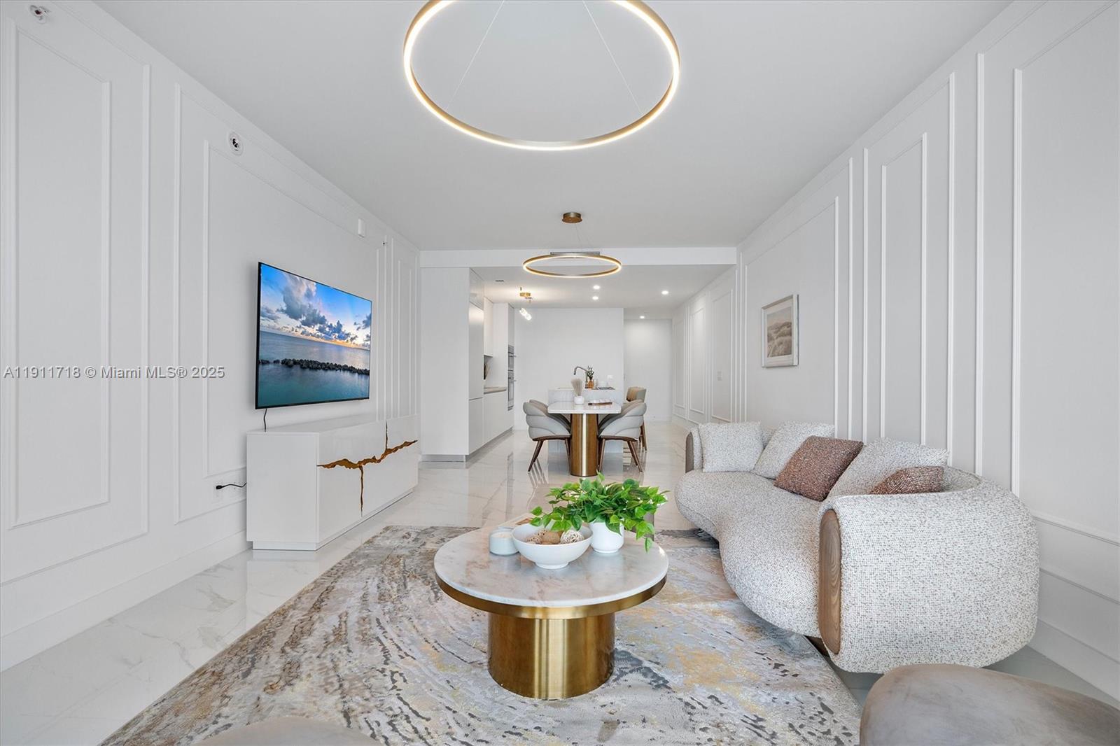 ARIA RESERVE SOUTH TOWER - Residential Lease