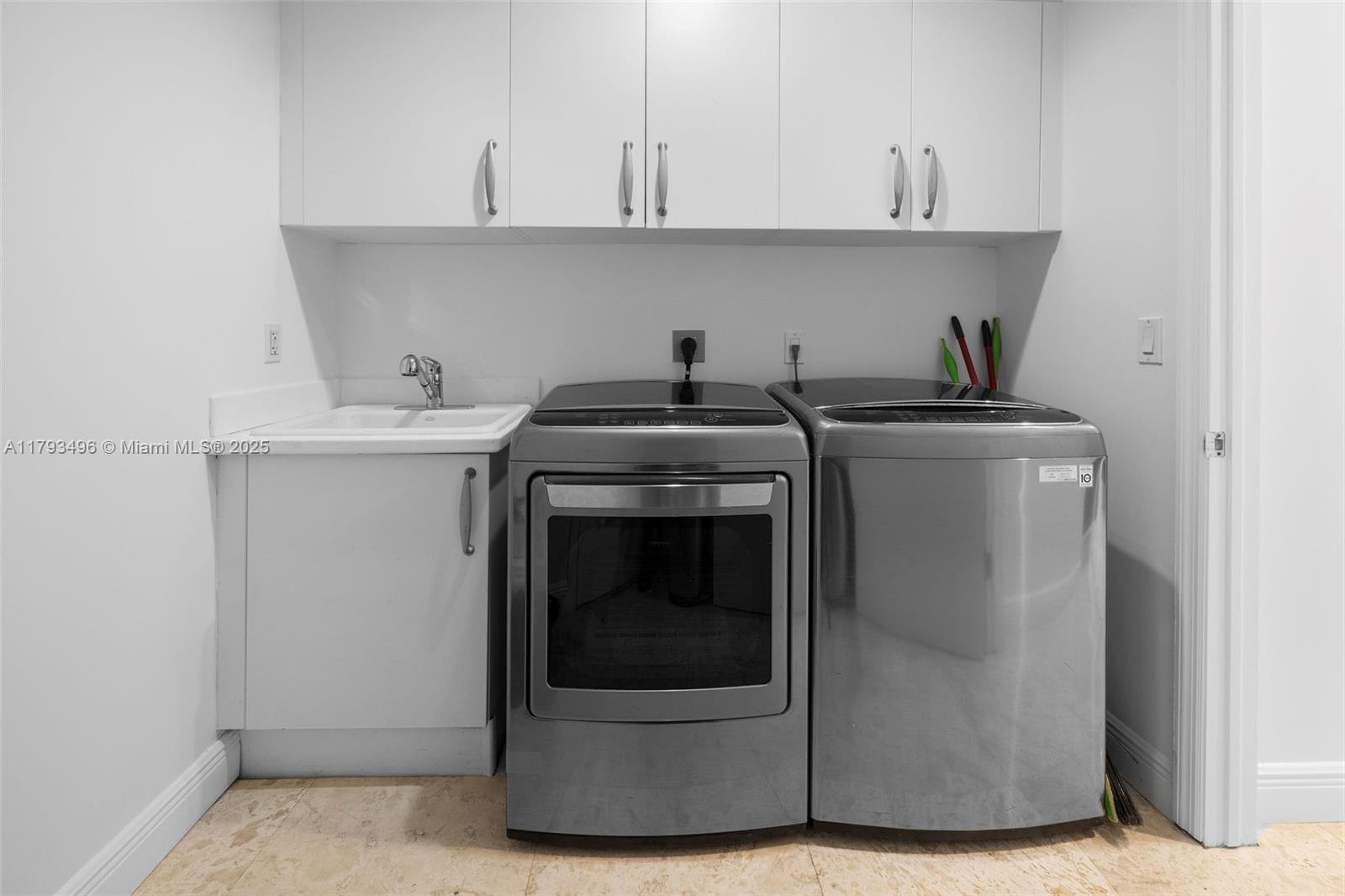 THE RESIDENCES AT THE BATH - Residential Lease