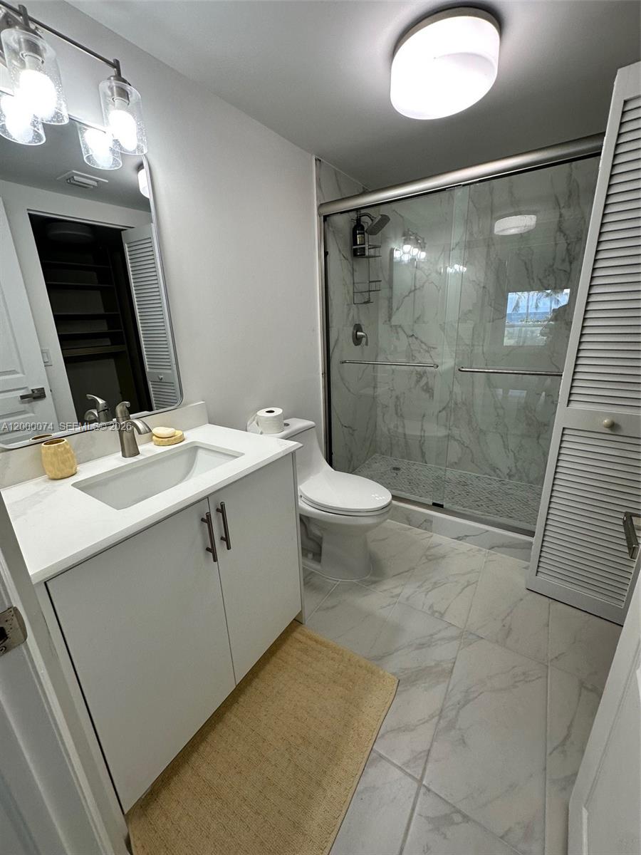 MIRAGE CONDO - Residential Lease