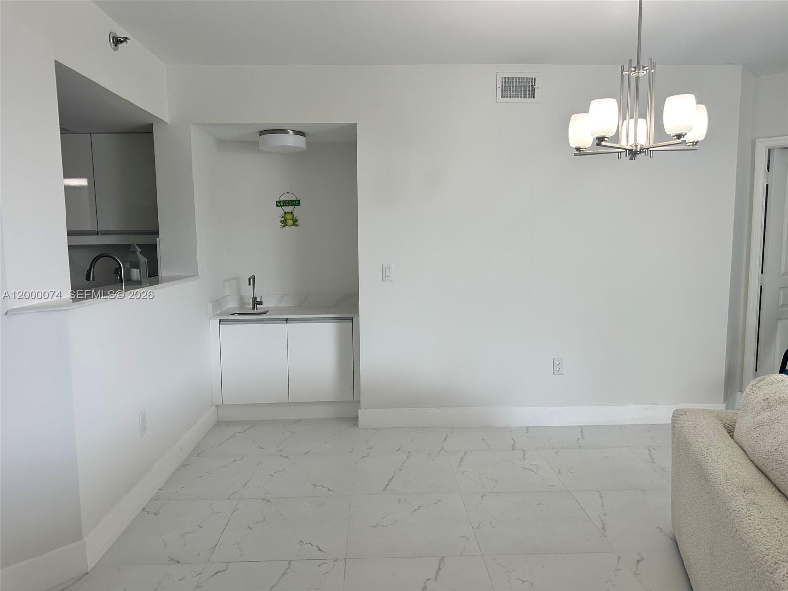 MIRAGE CONDO - Residential Lease