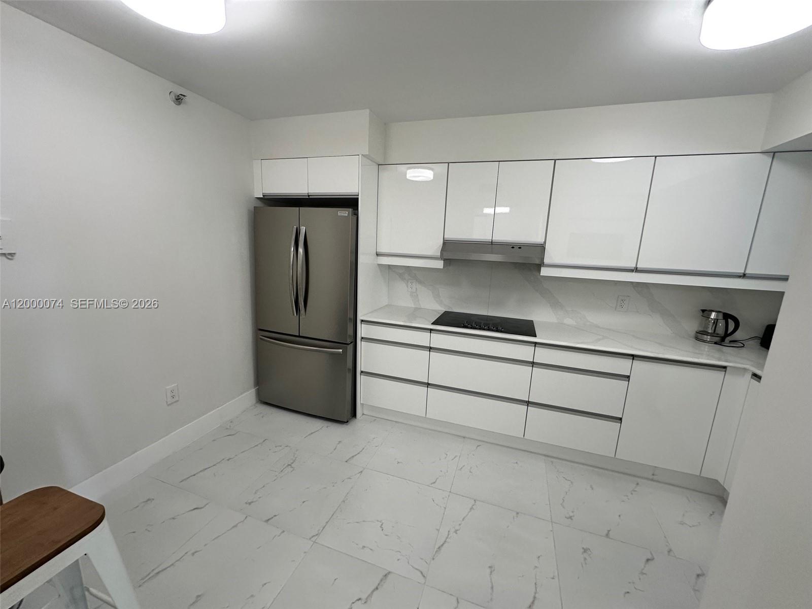 MIRAGE CONDO - Residential Lease