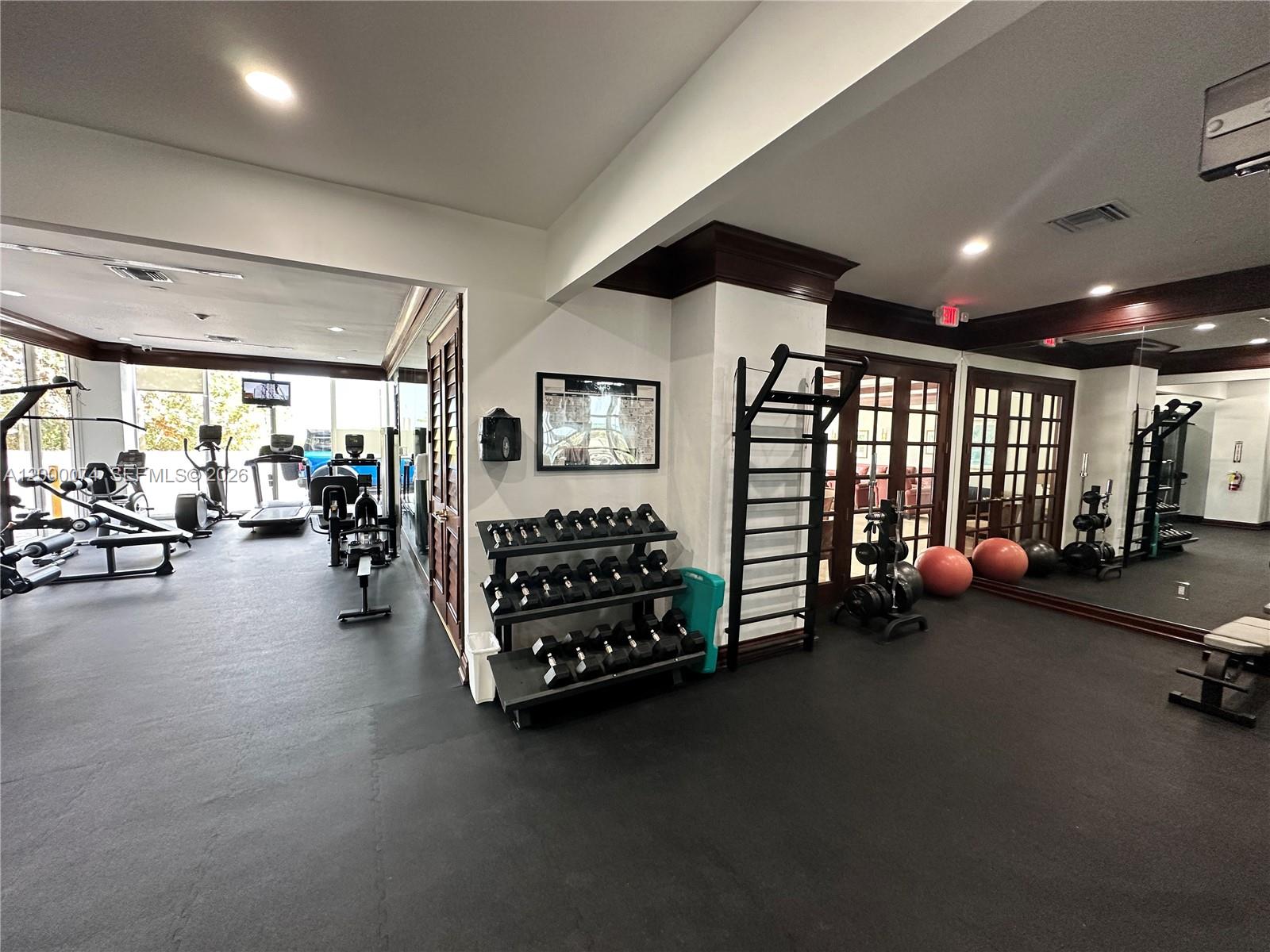 MIRAGE CONDO - Residential Lease