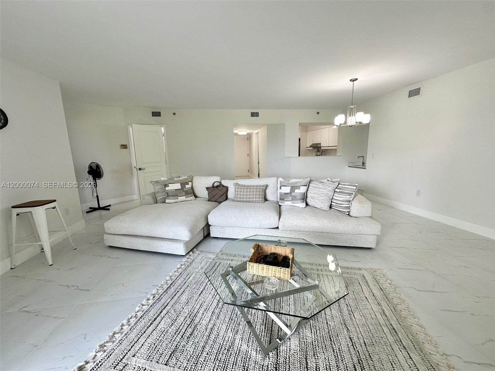 MIRAGE CONDO - Residential Lease