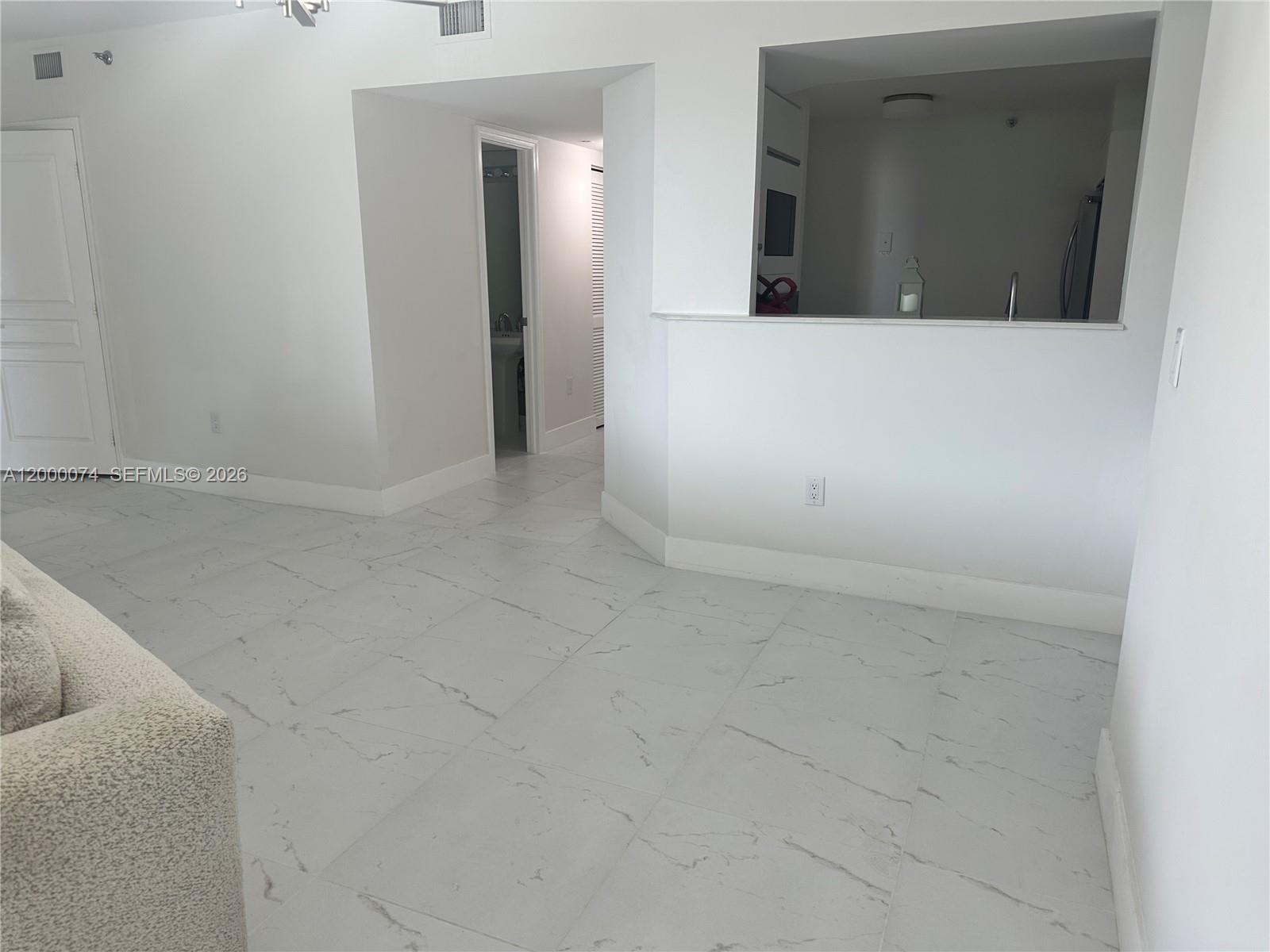 MIRAGE CONDO - Residential Lease