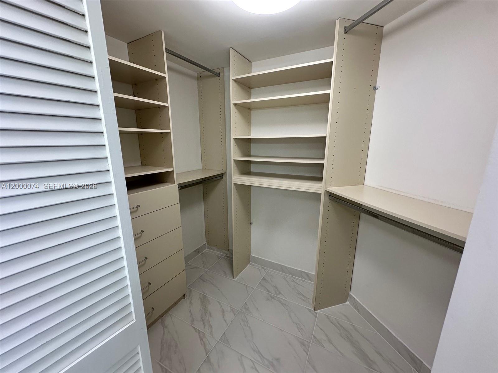 MIRAGE CONDO - Residential Lease