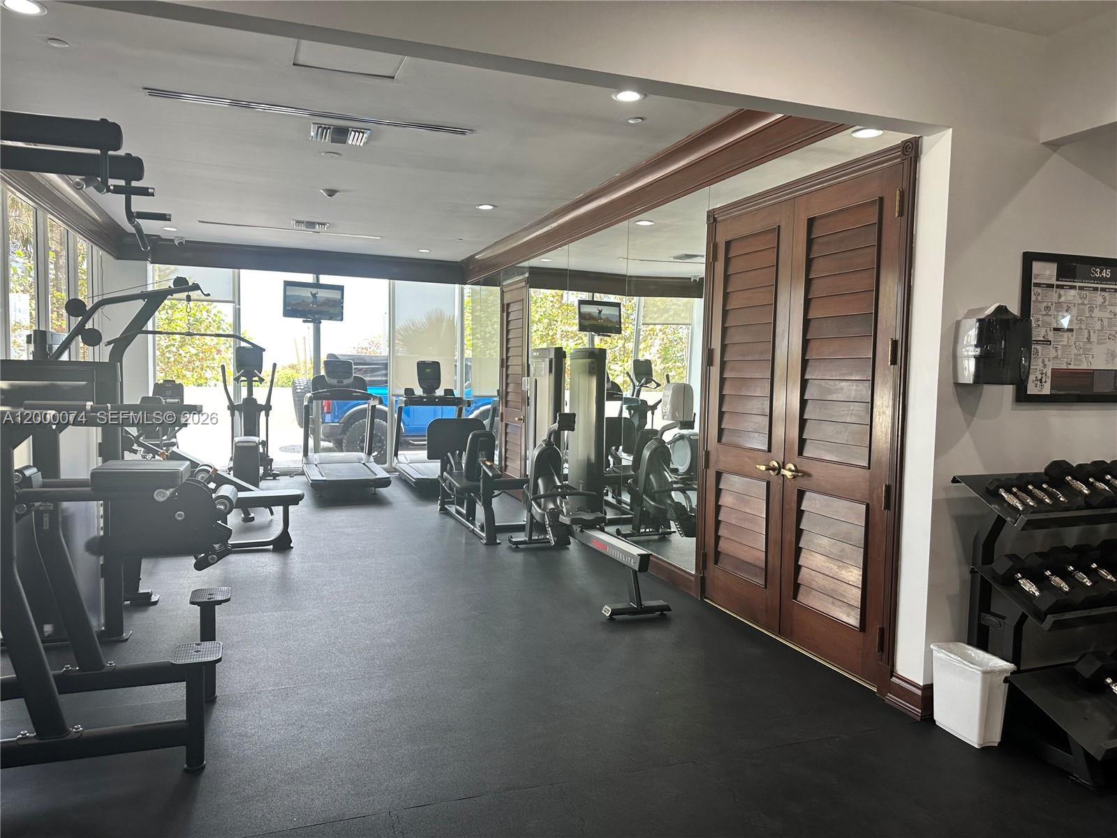 MIRAGE CONDO - Residential Lease