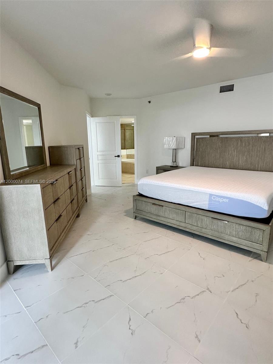 MIRAGE CONDO - Residential Lease