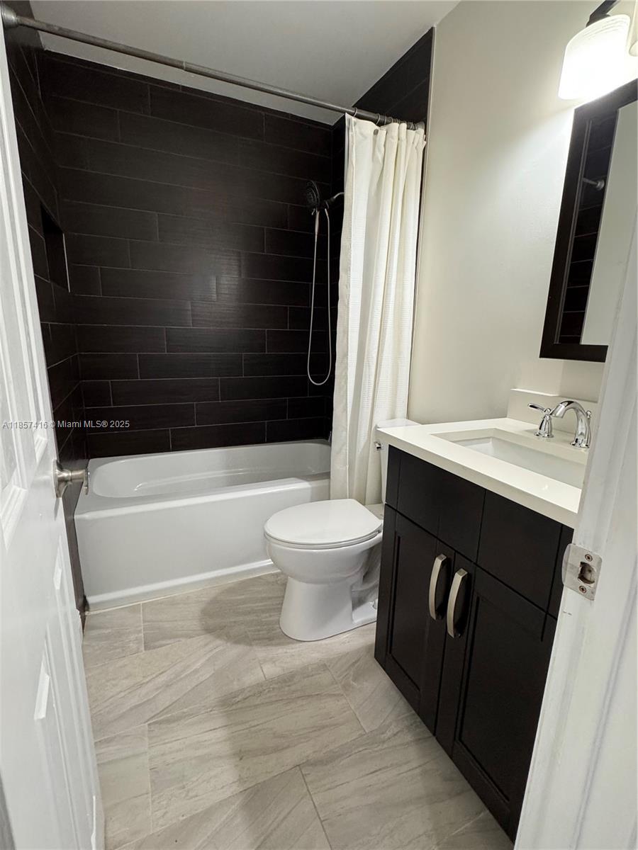 VILLAGER TOWNHOMES - Residential